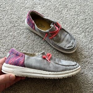 Hey Dude Wendy Funk Girls Youth Size 3 Pink Metallic Slip On Flats Shoes Loafers